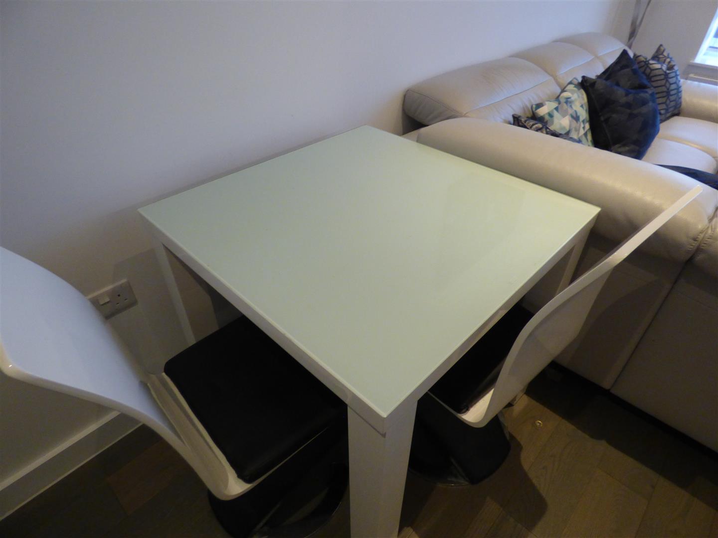 Dining Table.JPG